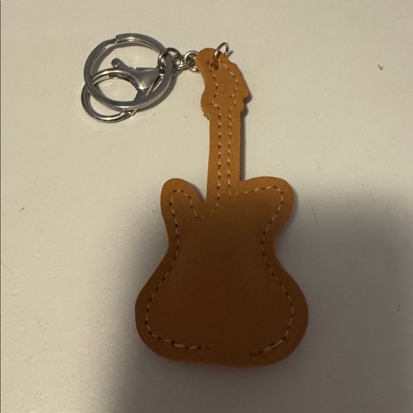 Crystal Guitar Keychain Accessory - Picture 2 of 2